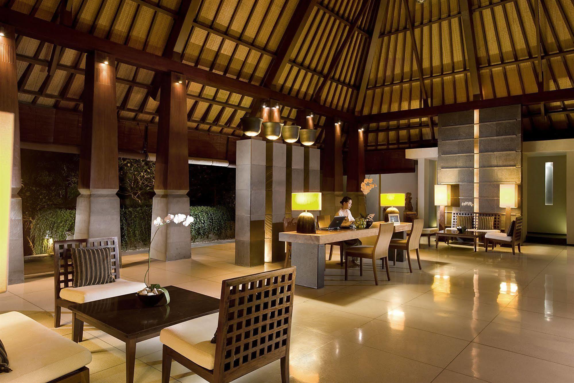 Villa The Kayana Seminyak Esterno foto
