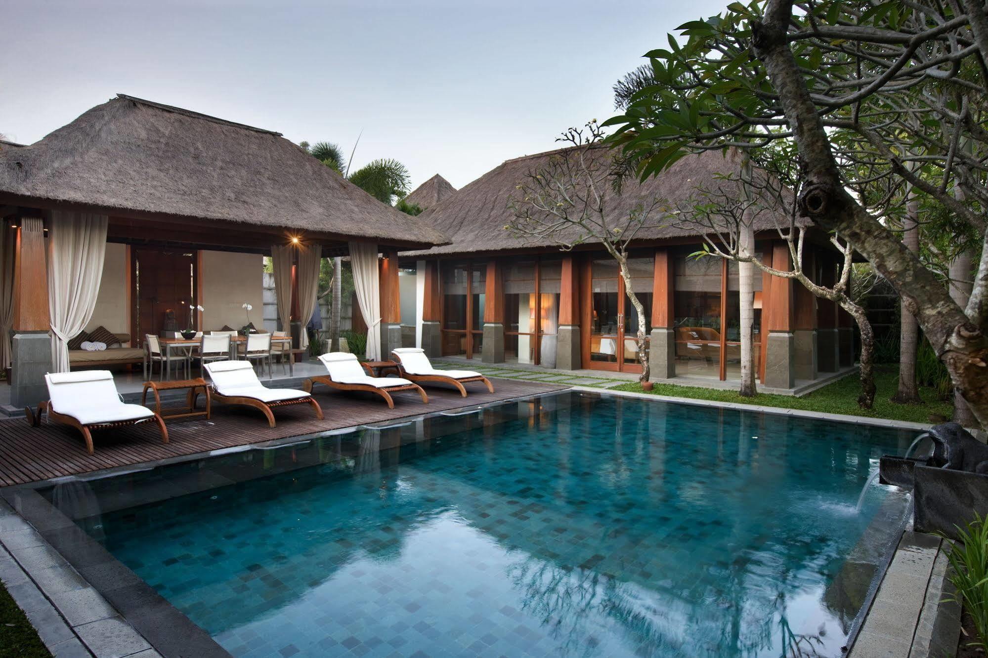 Villa The Kayana Seminyak Esterno foto