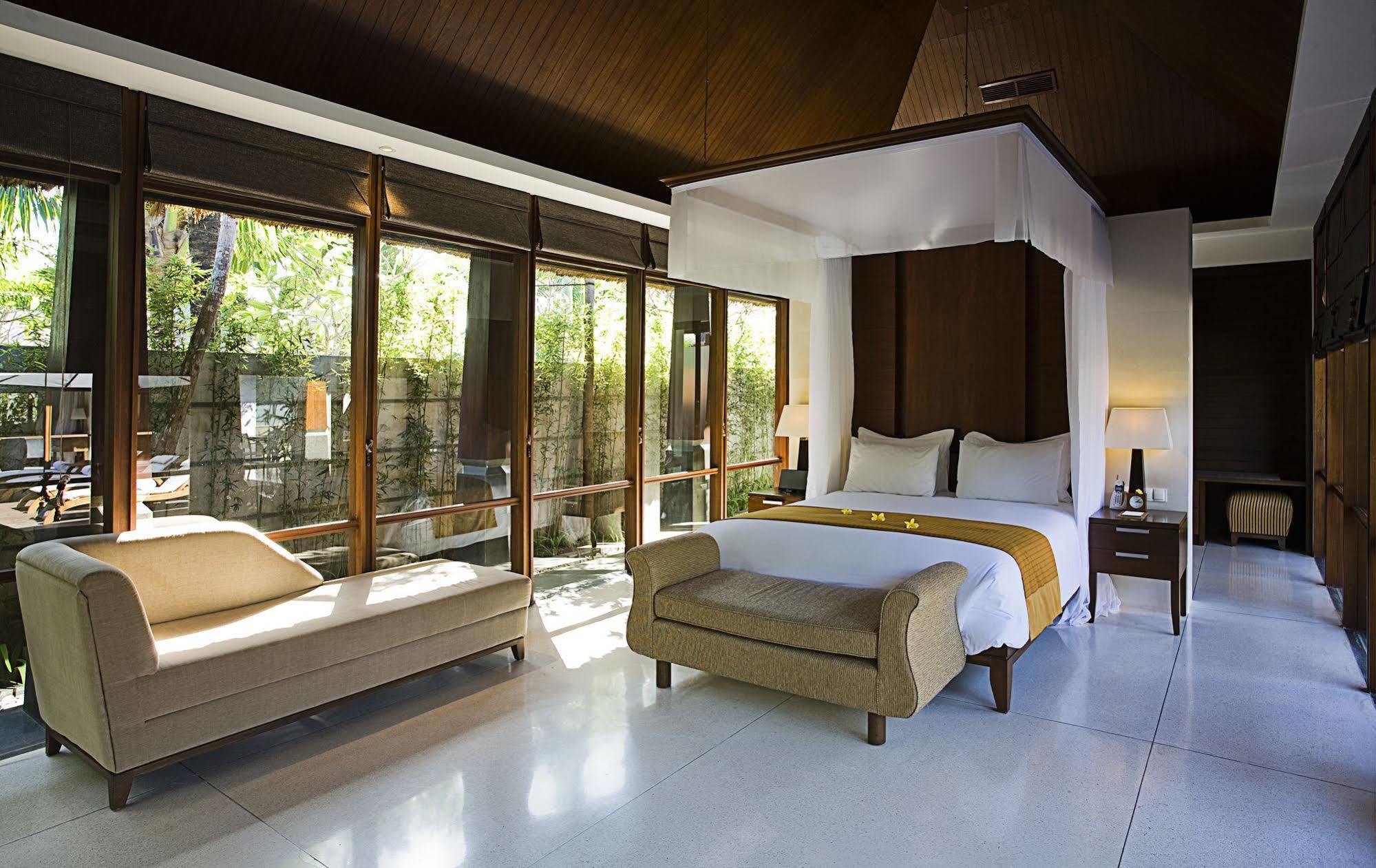 Villa The Kayana Seminyak Esterno foto